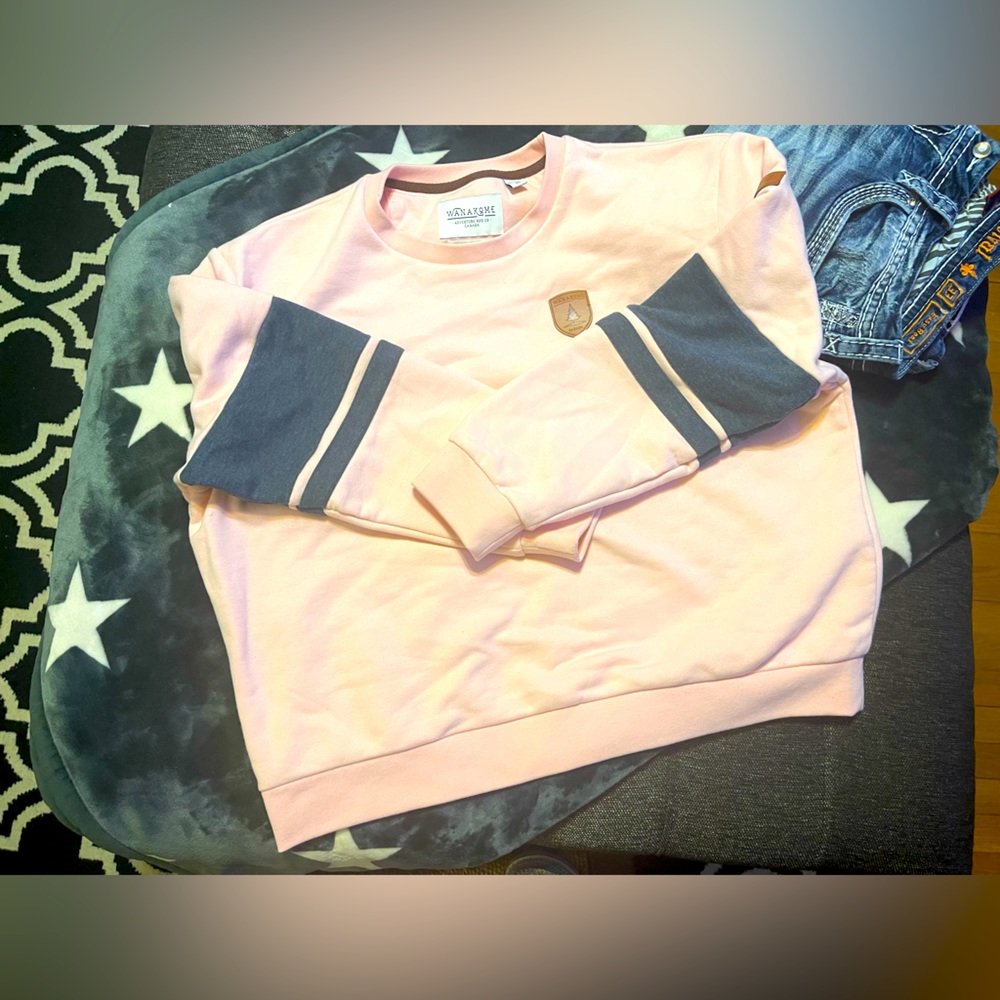 Wanakome Pink sweatshirt
